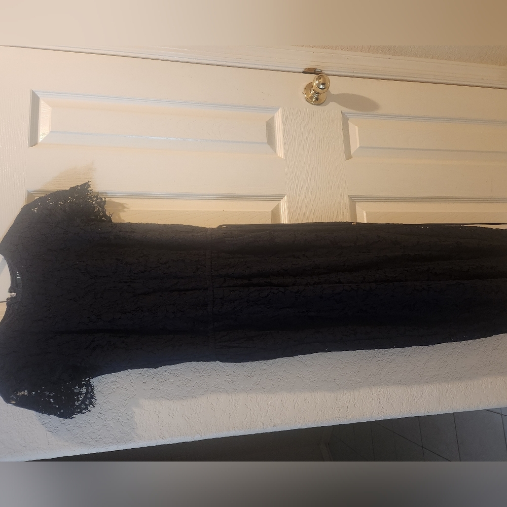 Navy blue or blue black